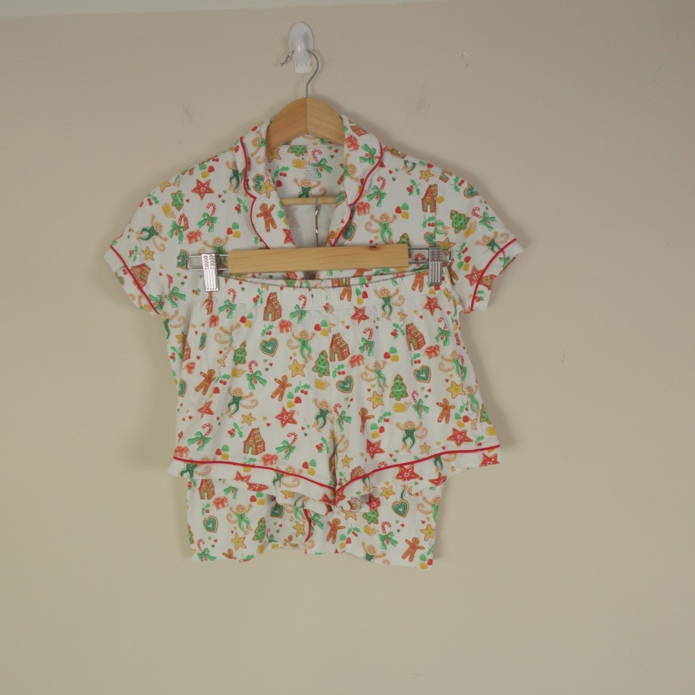 Roller Rabbit Pajama Set‎ Gingerbread Party - Picture 5 of 16